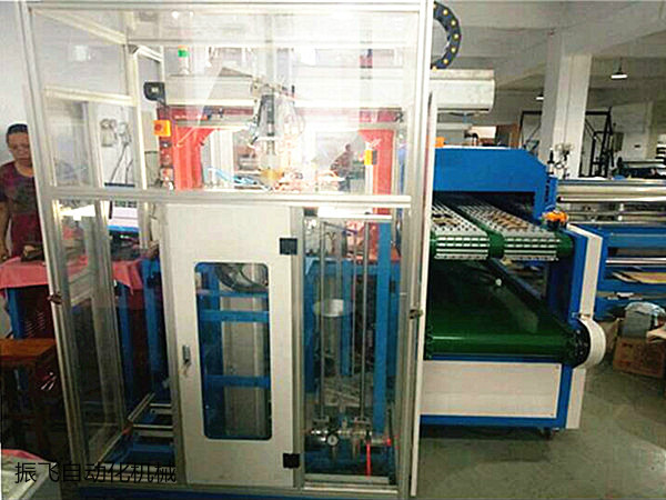 皮革压花机的设备有哪些特点？